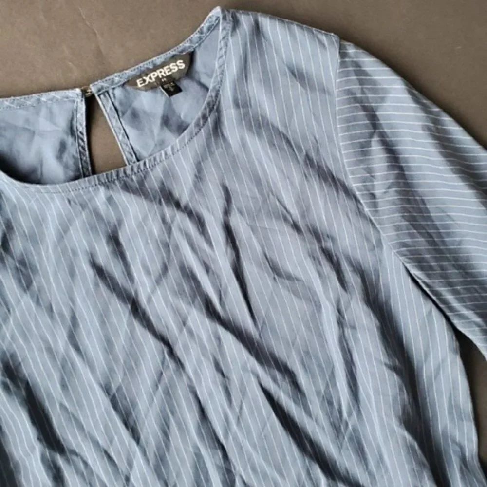 Express Striped Blouse  - Picture 4 of 9